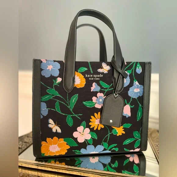 ❌On Hold Kate Spade Manhattan Floral Jacquard Small Tote - Picture 1 of 13